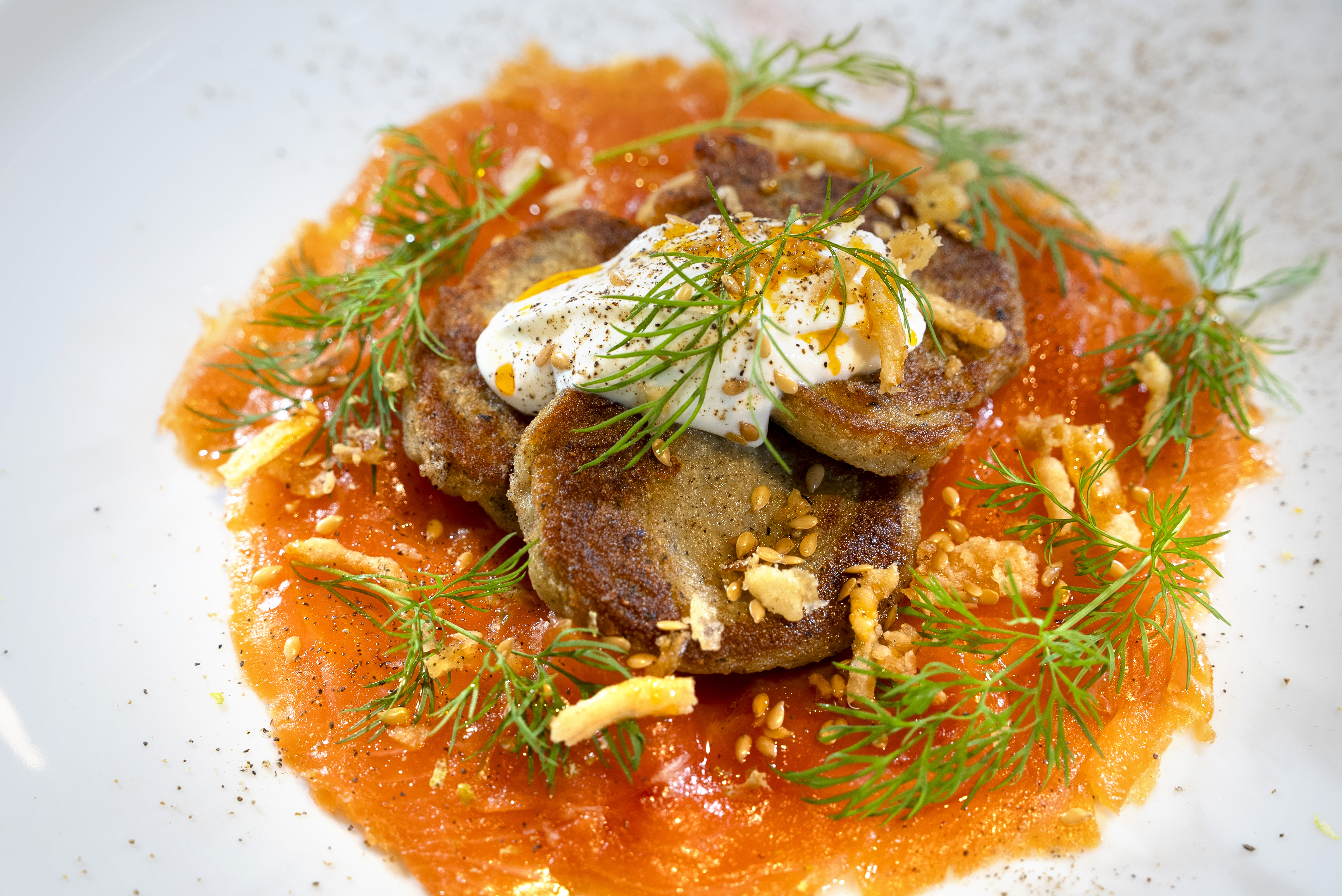 Blinis de pomme de terre et sarrasin au saumon fumé