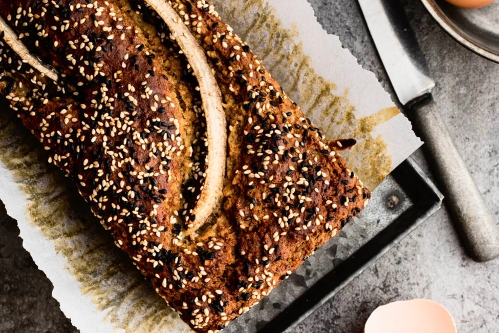 Pain bananes, quinoa et dattes