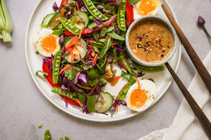 Salade asiatique croquante et vinaigrette à l’huile de caméline