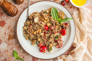 Salade de quinoa style bruschetta